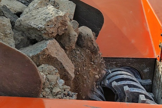 Мобильный шредер на гусеничном ходу ШМГ-750