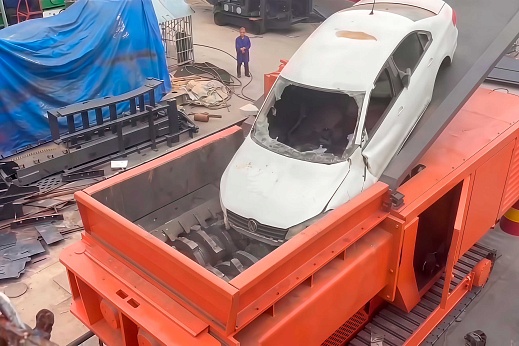 Мобильный шредер на гусеничном ходу ШМГ-950Е