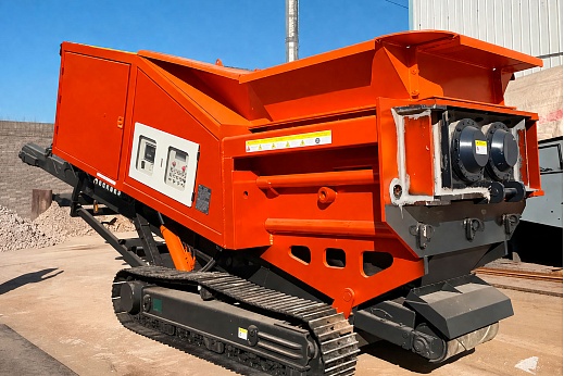 Мобильный шредер на гусеничном ходу ШМГ-250