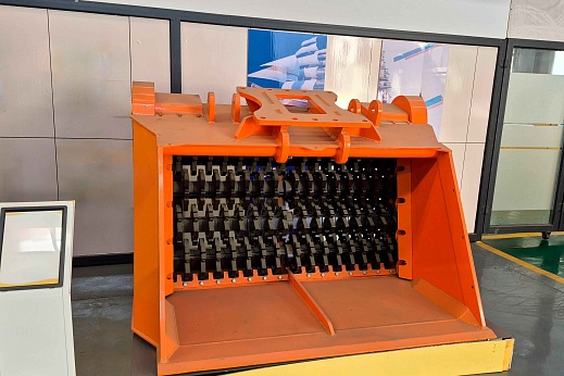 Шредерный просеивающий ковш КПШ-50